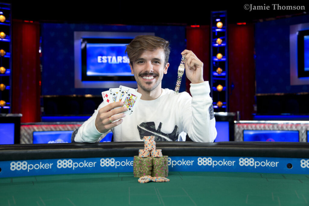 Yuri Martins primeiro bracelete